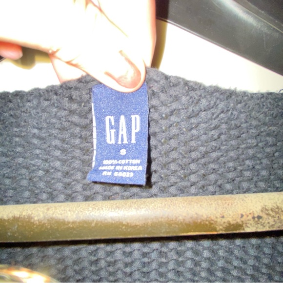GAP black knit sweater, size S. - Picture 4 of 6